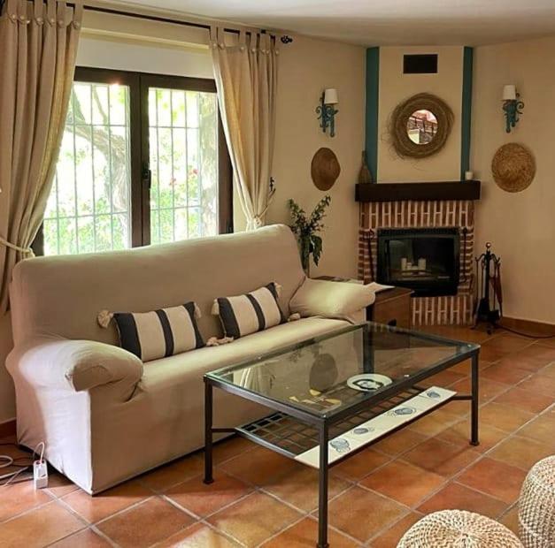 Casa Rural En Candeleda Con Piscina Y Un Maravilloso Jardin Zewnętrze zdjęcie